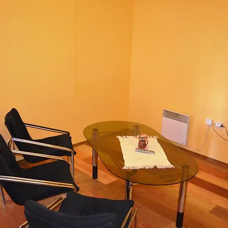 Jilemnickeho Hostel Zarnovica