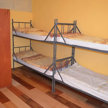 Jilemnickeho Hostel Zarnovica